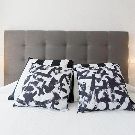 Urbe10 Angel Ganivet 2 Bedrooms Apartman