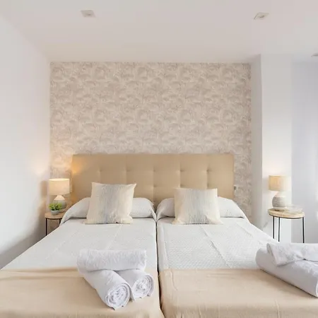 Urbe10 Angel Ganivet 2 Bedrooms Málaga