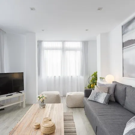 Apartment Urbe10 Angel Ganivet 2 Bedrooms *