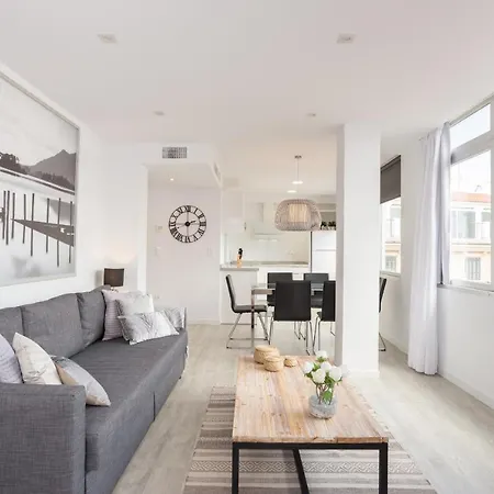 Apartment Urbe10 Angel Ganivet 2 Bedrooms *