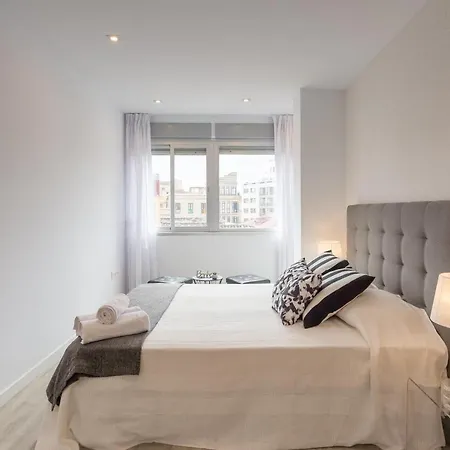 Urbe10 Angel Ganivet 2 Bedrooms *