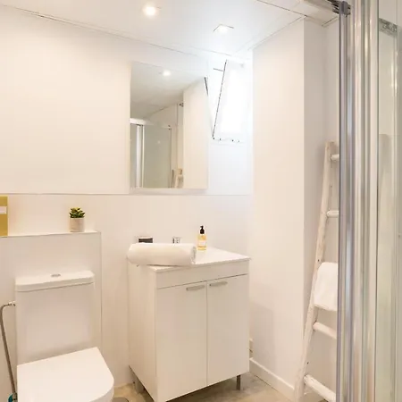 Apartment Urbe10 Angel Ganivet 2 Bedrooms Malaga