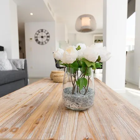 Apartment Urbe10 Angel Ganivet 2 Bedrooms